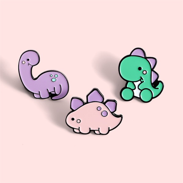 Pin Metalic Dino Love